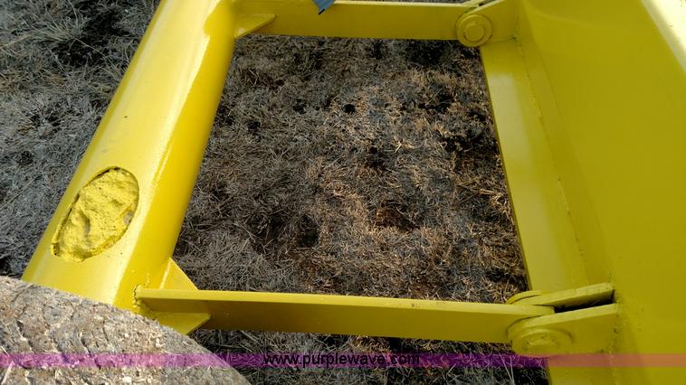 image for item L6078 Pull type scraper