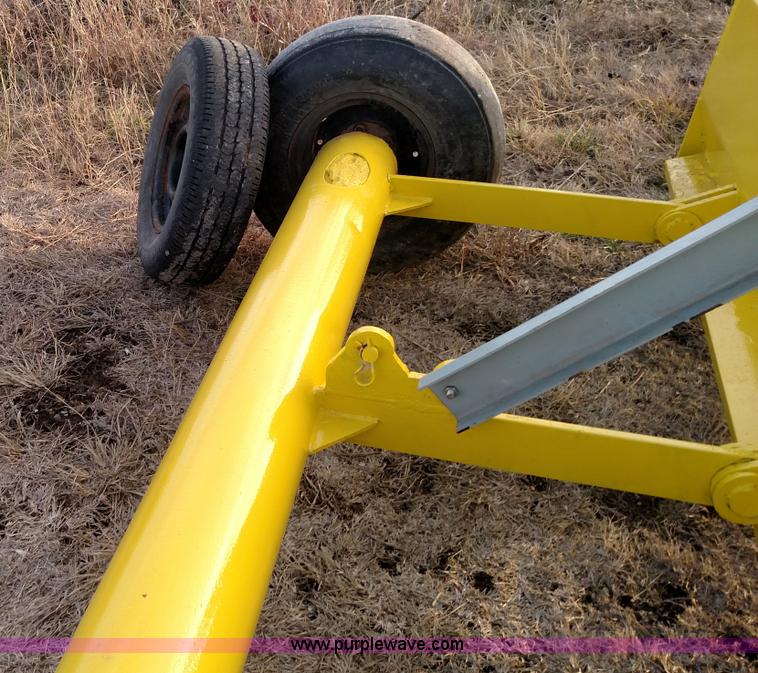 image for item L6078 Pull type scraper