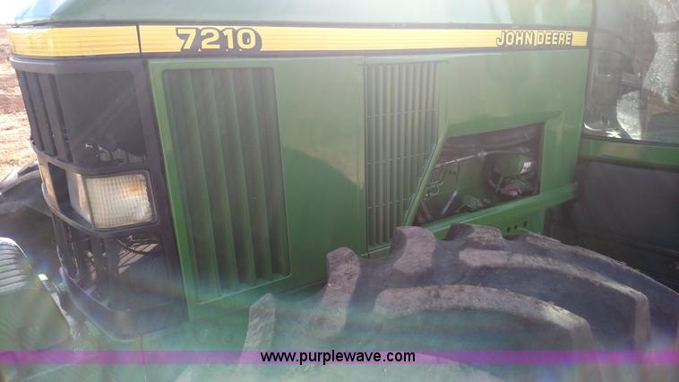 image for item L6088 1999 John Deere 7210 MFWD tractor