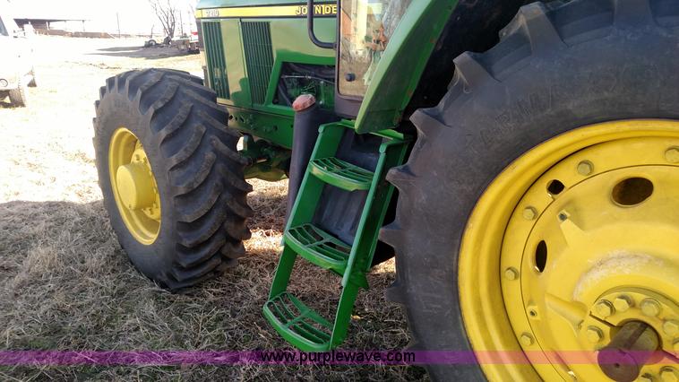 image for item L6088 1999 John Deere 7210 MFWD tractor