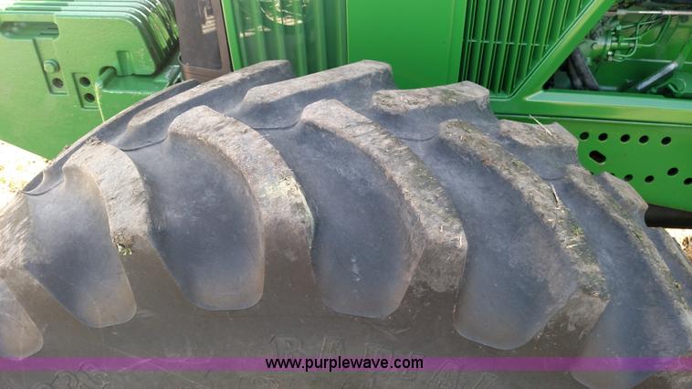 image for item L6088 1999 John Deere 7210 MFWD tractor