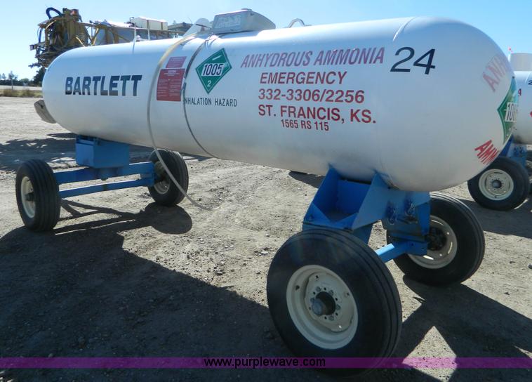 image for item L7251 Anhydrous ammonia nurse tank