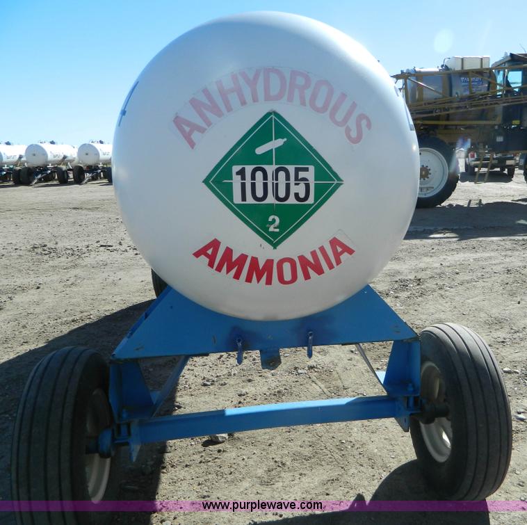 image for item L7251 Anhydrous ammonia nurse tank