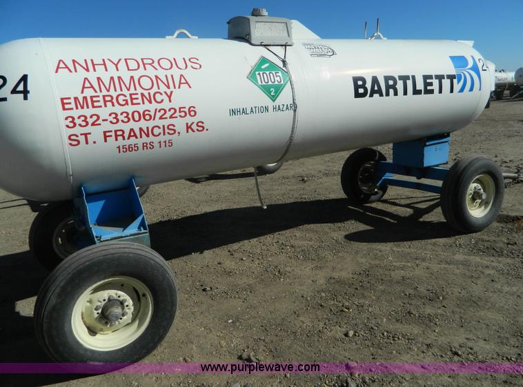 image for item L7251 Anhydrous ammonia nurse tank