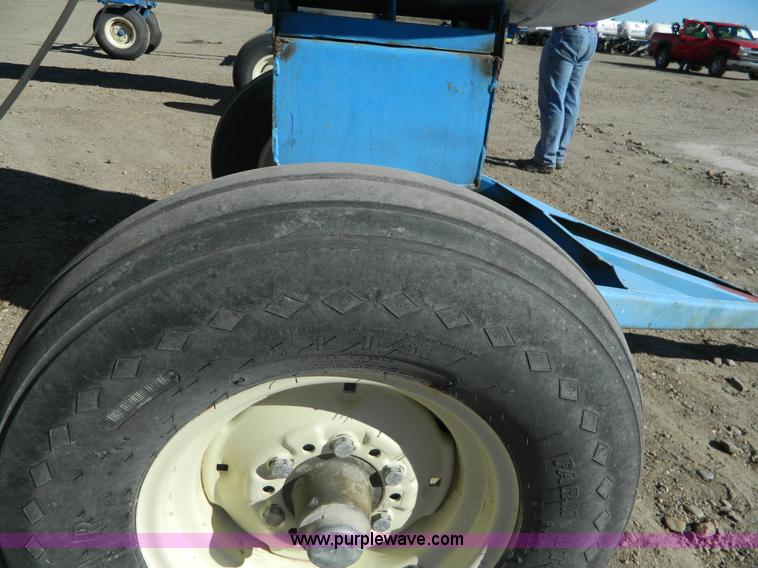 image for item L7252 Anhydrous ammonia nurse tank