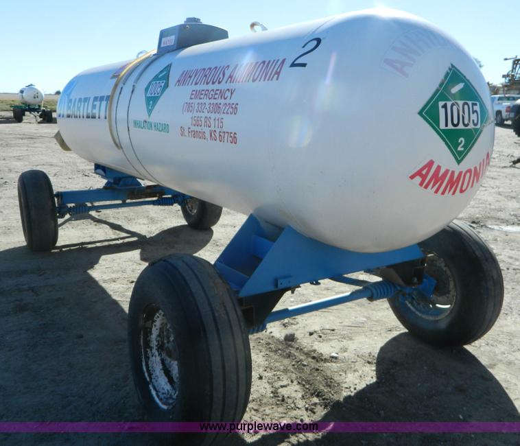 image for item L7253 Anhydrous ammonia nurse tank