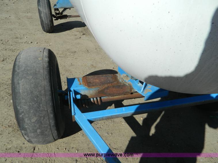 image for item L7253 Anhydrous ammonia nurse tank