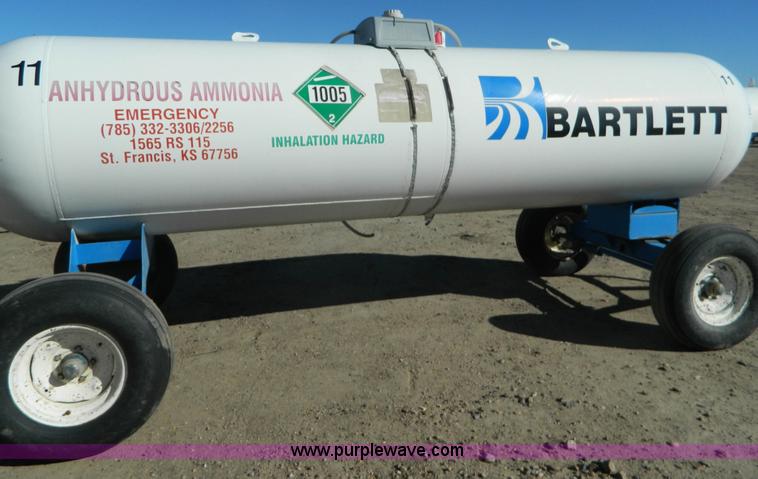 image for item L7254 Anhydrous ammonia nurse tank