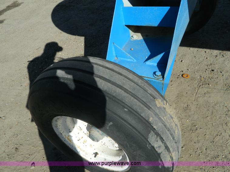 image for item L7254 Anhydrous ammonia nurse tank