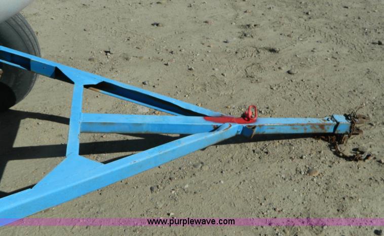 image for item L7254 Anhydrous ammonia nurse tank