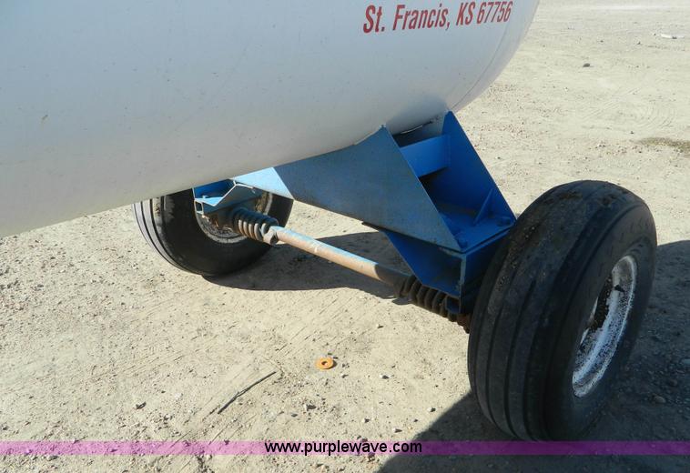 image for item L7254 Anhydrous ammonia nurse tank