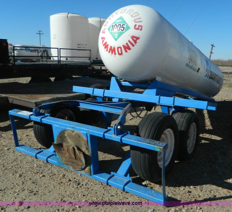 image for item L7255 Anhydrous ammonia nurse tank