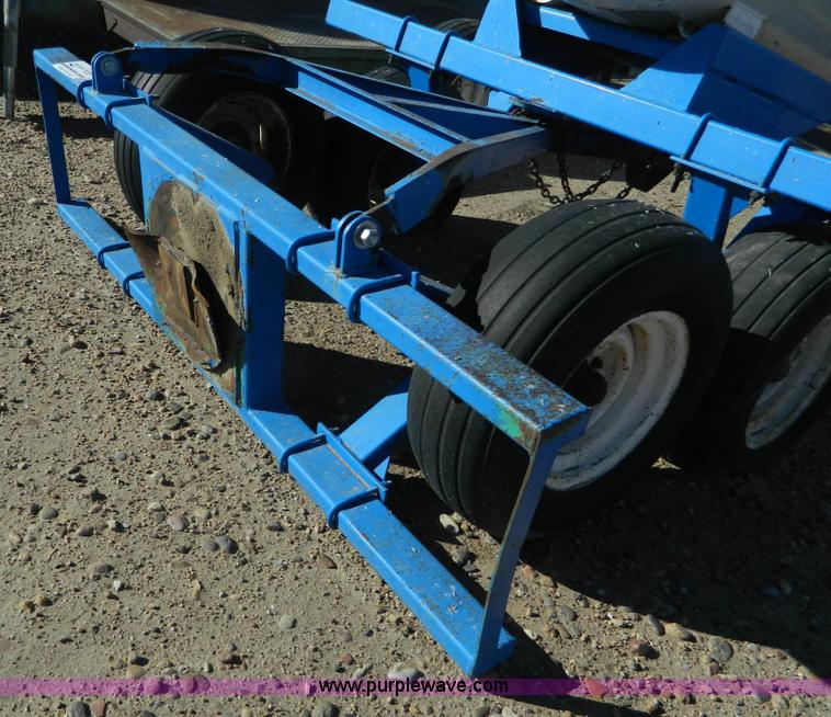 image for item L7255 Anhydrous ammonia nurse tank