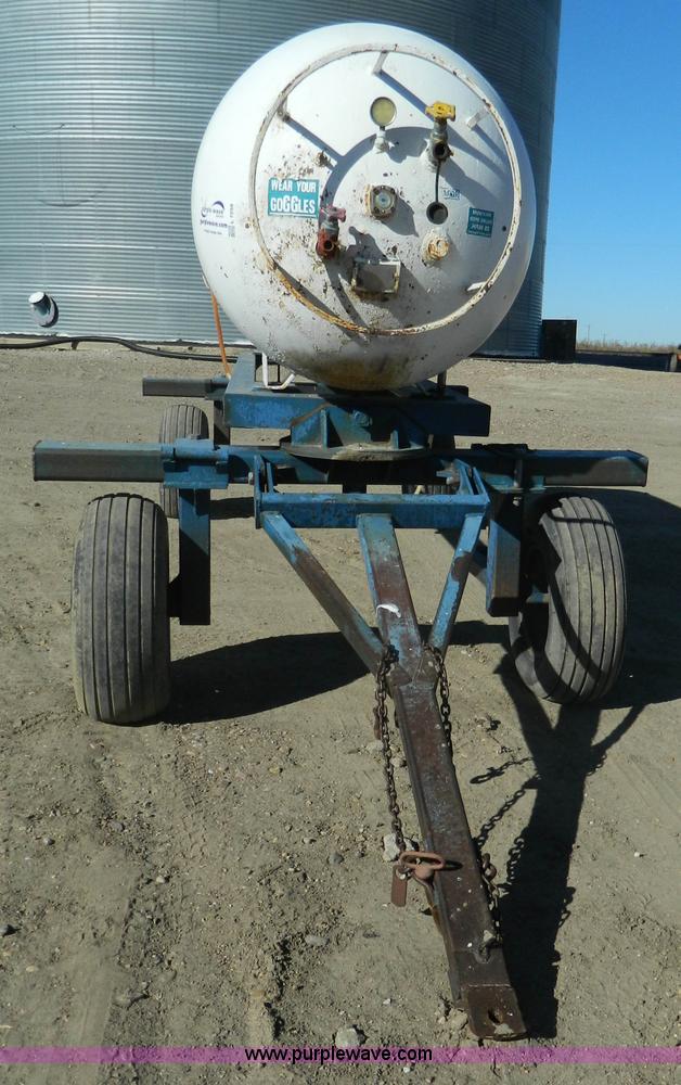 image for item L7258 Duo Lift anhydrous ammonia nurse tank