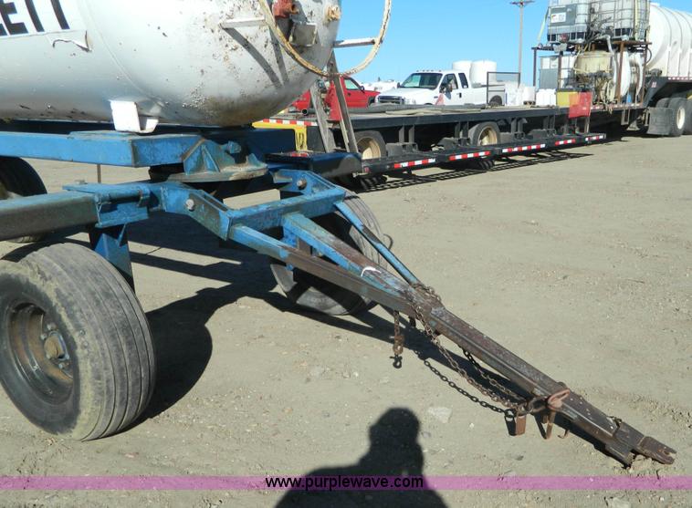 image for item L7258 Duo Lift anhydrous ammonia nurse tank