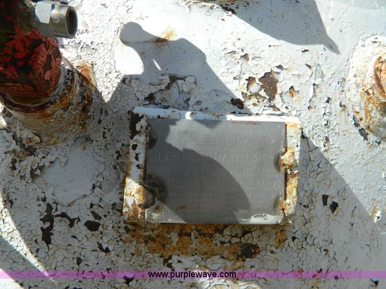 image for item L7258 Duo Lift anhydrous ammonia nurse tank