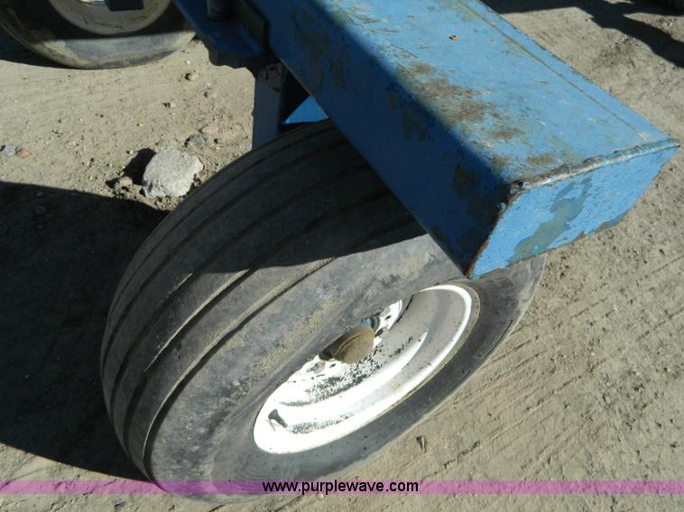 image for item L7258 Duo Lift anhydrous ammonia nurse tank