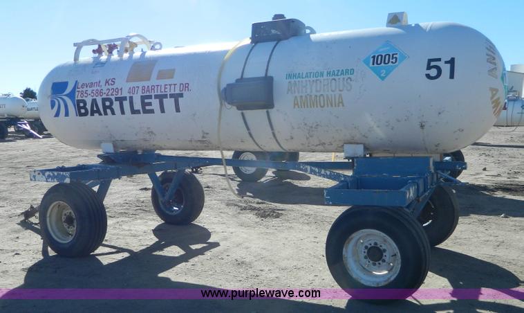 image for item L7259 Anhydrous ammonia nurse tank