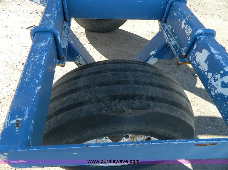 image for item L7259 Anhydrous ammonia nurse tank