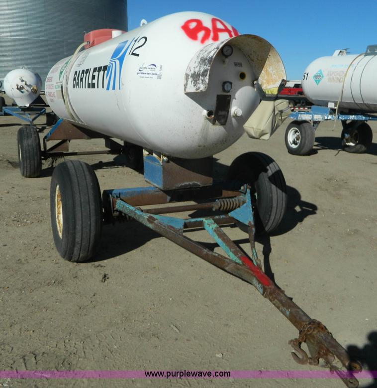 image for item L7260 Anhydrous ammonia nurse tank