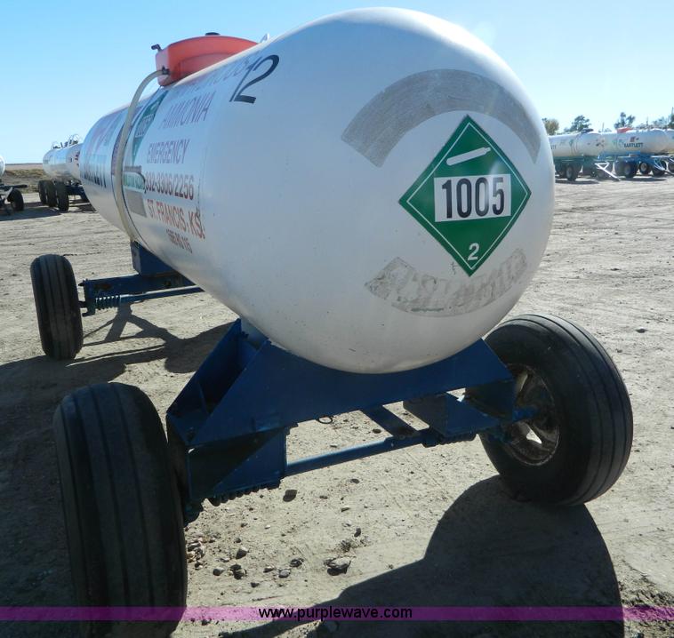 image for item L7260 Anhydrous ammonia nurse tank