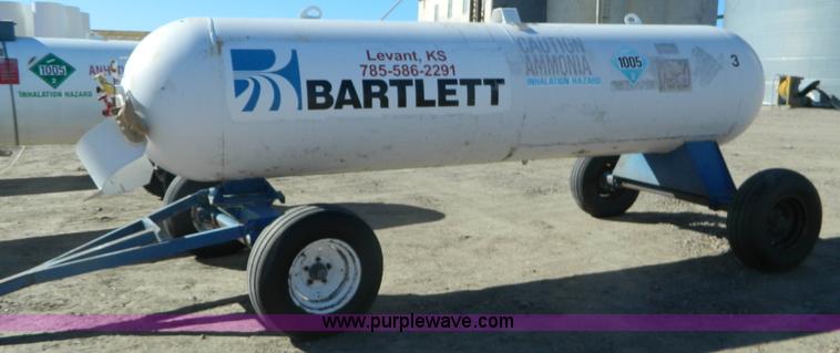 image for item L7261 Anhydrous ammonia nurse tank