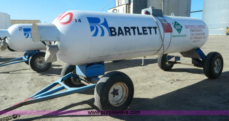 image for item L7262 Anhydrous ammonia nurse tank