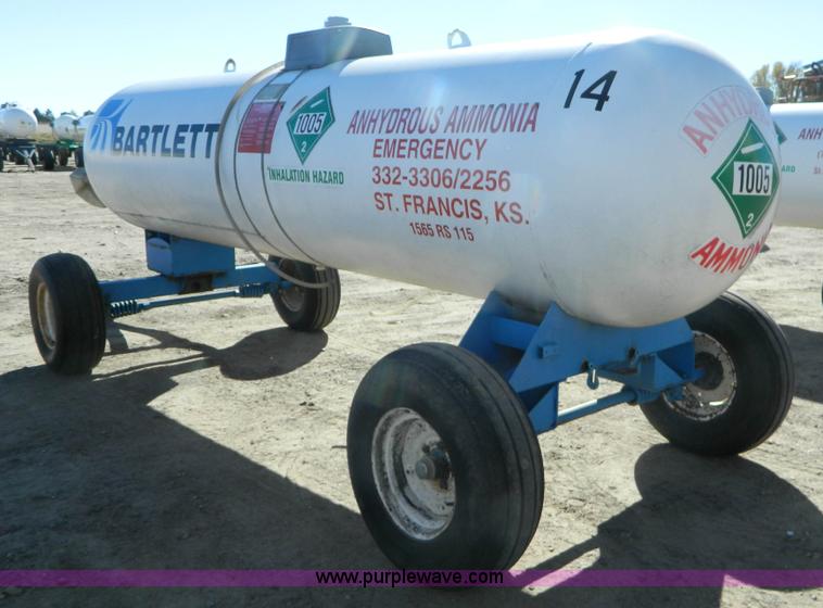 image for item L7262 Anhydrous ammonia nurse tank