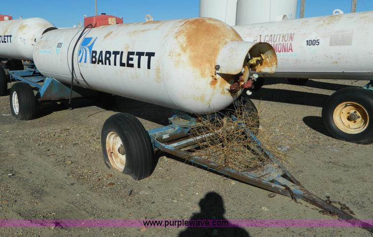 image for item L7265 Anhydrous ammonia nurse tank