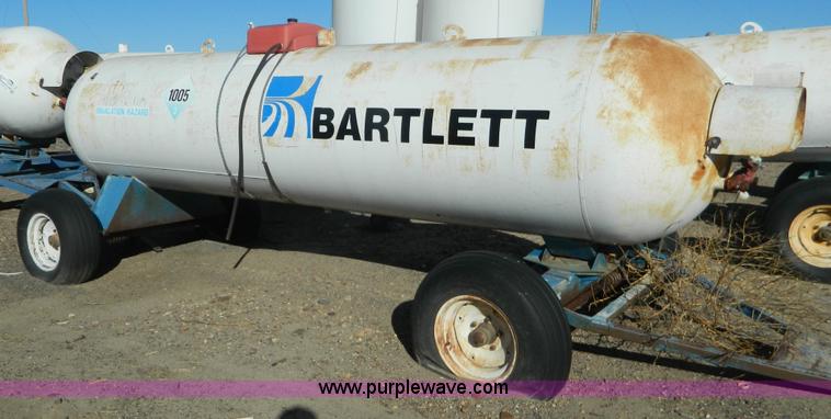 image for item L7265 Anhydrous ammonia nurse tank