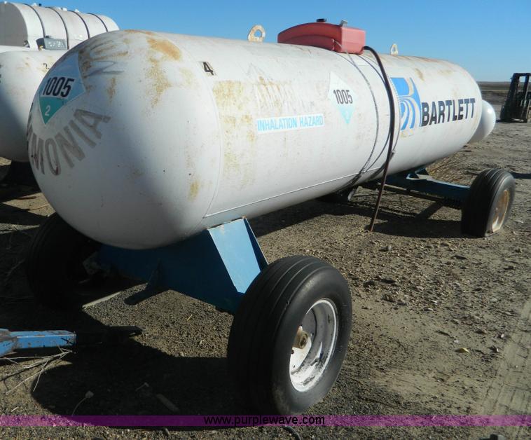 image for item L7265 Anhydrous ammonia nurse tank