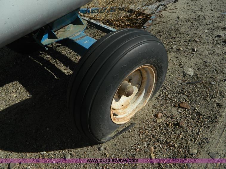 image for item L7265 Anhydrous ammonia nurse tank