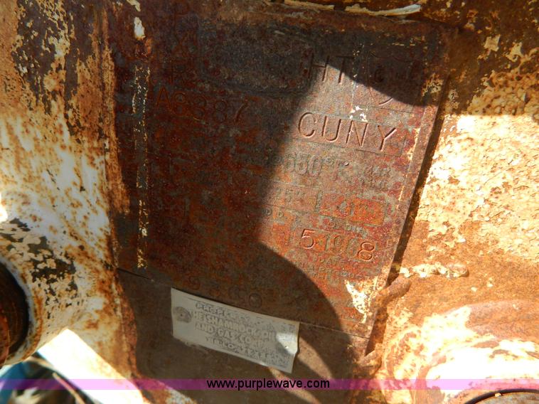 image for item L7265 Anhydrous ammonia nurse tank