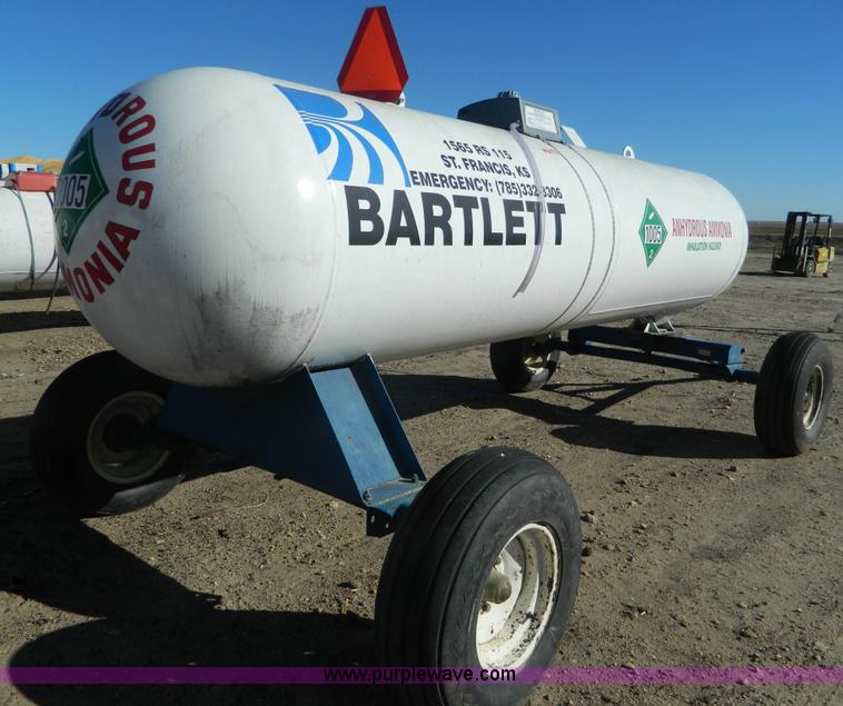 image for item L7266 Anhydrous ammonia nurse tank