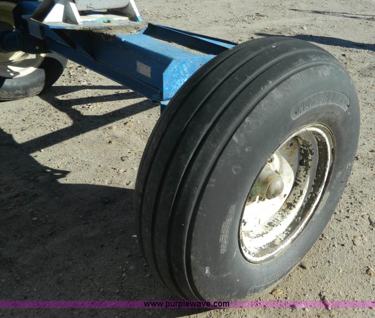 image for item L7266 Anhydrous ammonia nurse tank