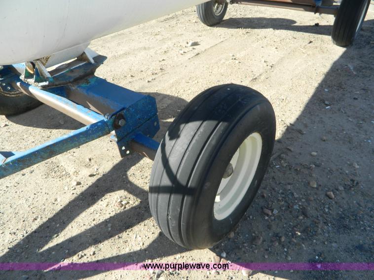 image for item L7266 Anhydrous ammonia nurse tank