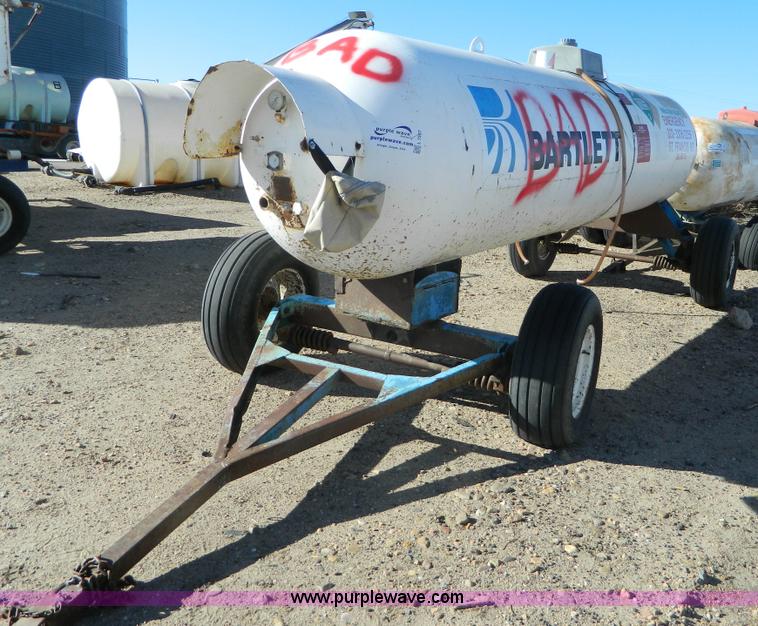 image for item L7267 Anhydrous ammonia nurse tank