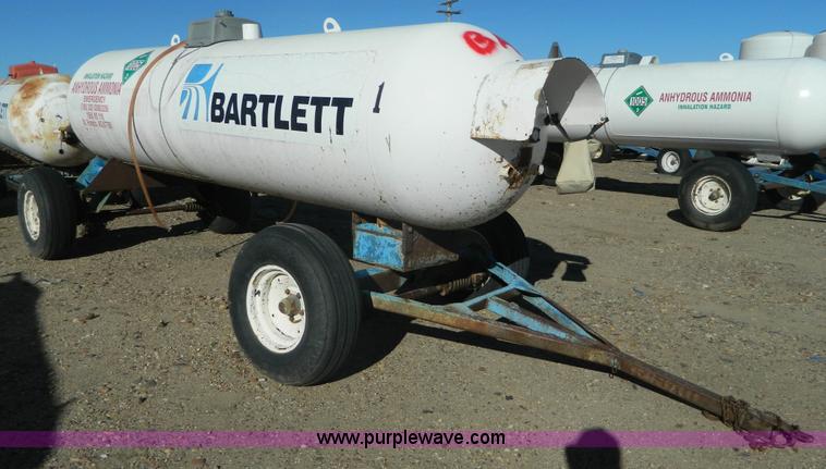 image for item L7267 Anhydrous ammonia nurse tank