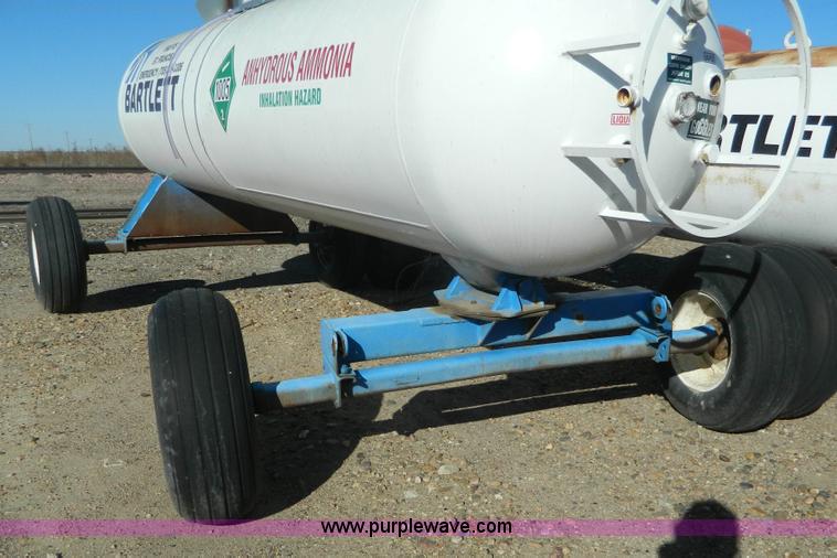 image for item L7268 Anhydrous ammonia nurse tank