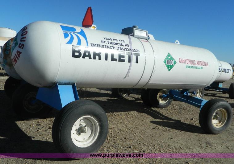 image for item L7268 Anhydrous ammonia nurse tank
