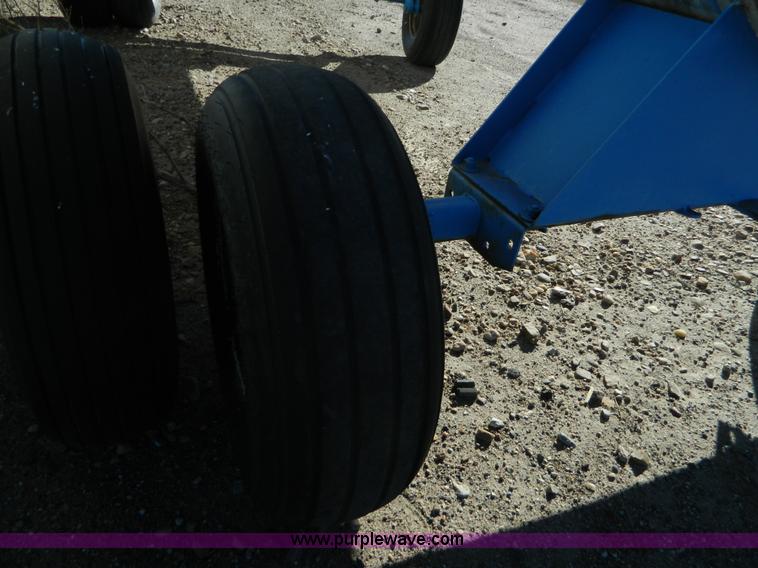 image for item L7268 Anhydrous ammonia nurse tank