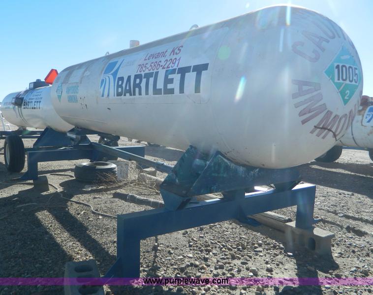 image for item L7270 Anhydrous ammonia nurse tank