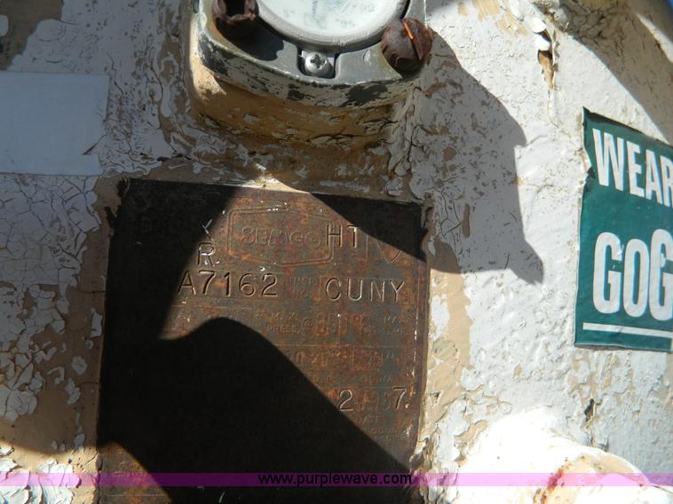 image for item L7270 Anhydrous ammonia nurse tank