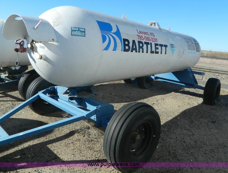 image for item L7273 Anhydrous ammonia nurse tank