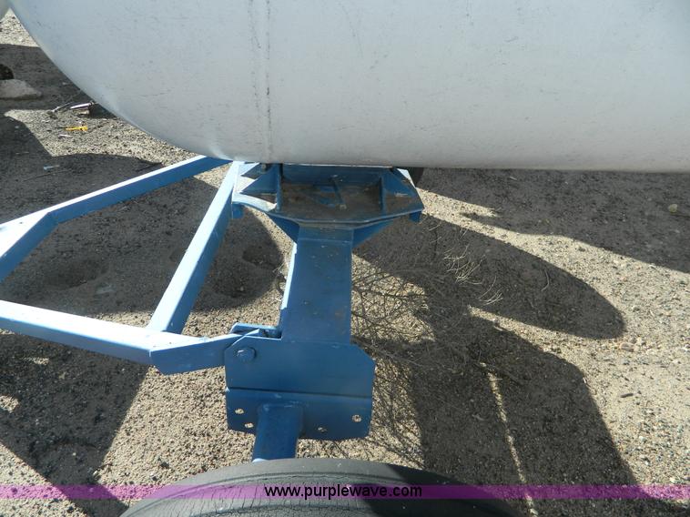 image for item L7273 Anhydrous ammonia nurse tank