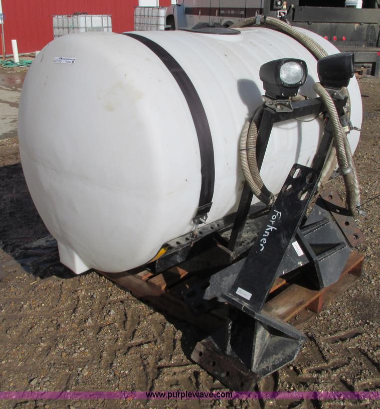 image for item N9304 Front mount poly tank