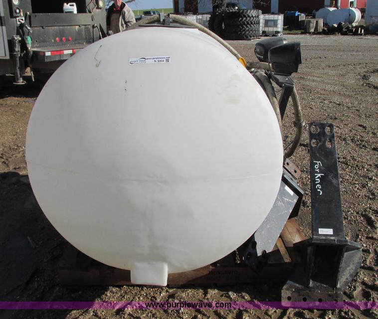 image for item N9304 Front mount poly tank