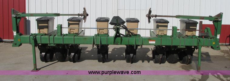 image for item N9305 Great Plains 6030-3P01 planter