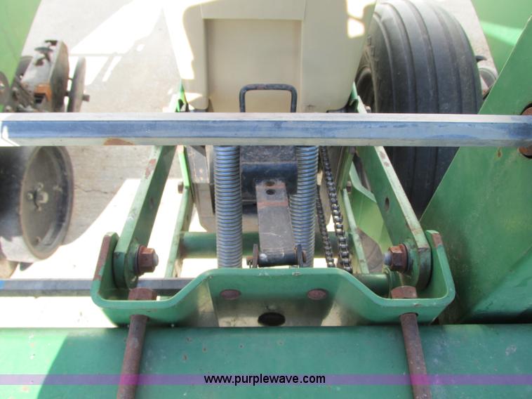 image for item N9305 Great Plains 6030-3P01 planter