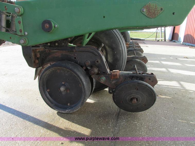 image for item N9305 Great Plains 6030-3P01 planter